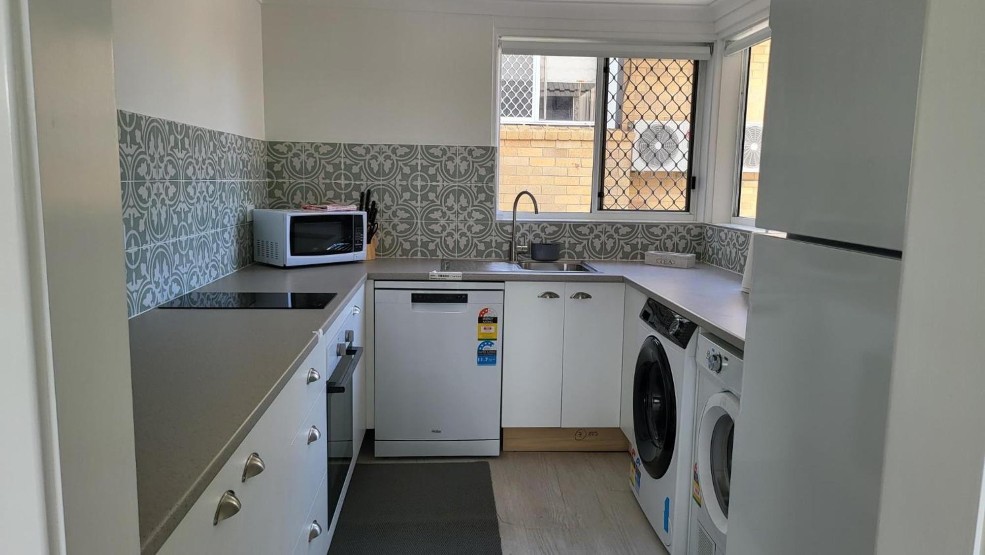Husky 19 Beautifully Appointed Apartments - Great Location - In The Heart Of Husky هاسكيسون المظهر الخارجي الصورة