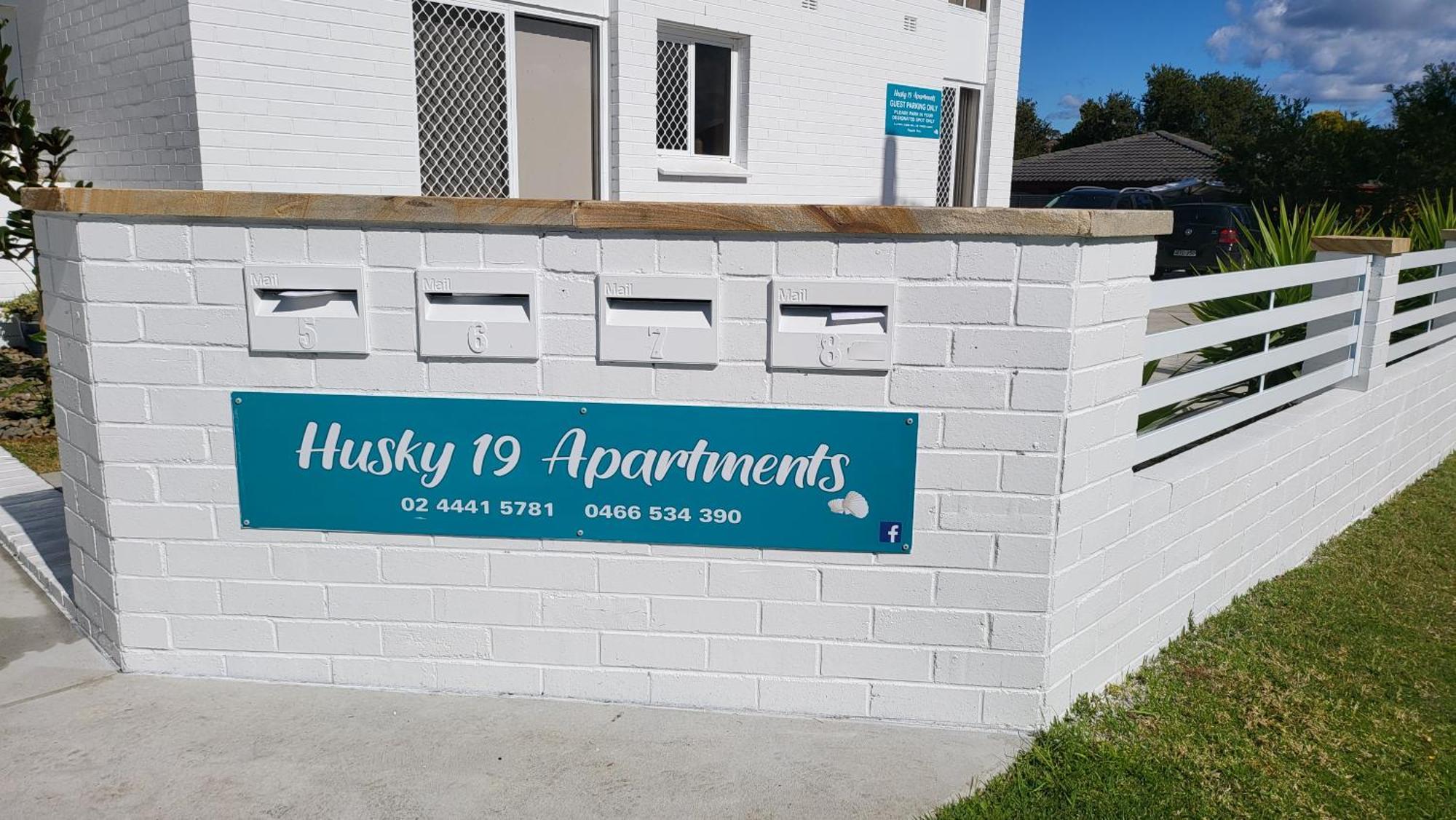 Husky 19 Beautifully Appointed Apartments - Great Location - In The Heart Of Husky هاسكيسون المظهر الخارجي الصورة